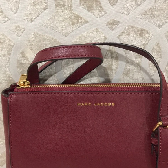 Marc Jacobs The Commuter Burgundy Crossbody Bag - Picture 10 of 16